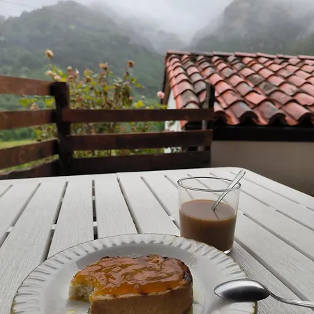 Casa La Parra * Villar de Vildas